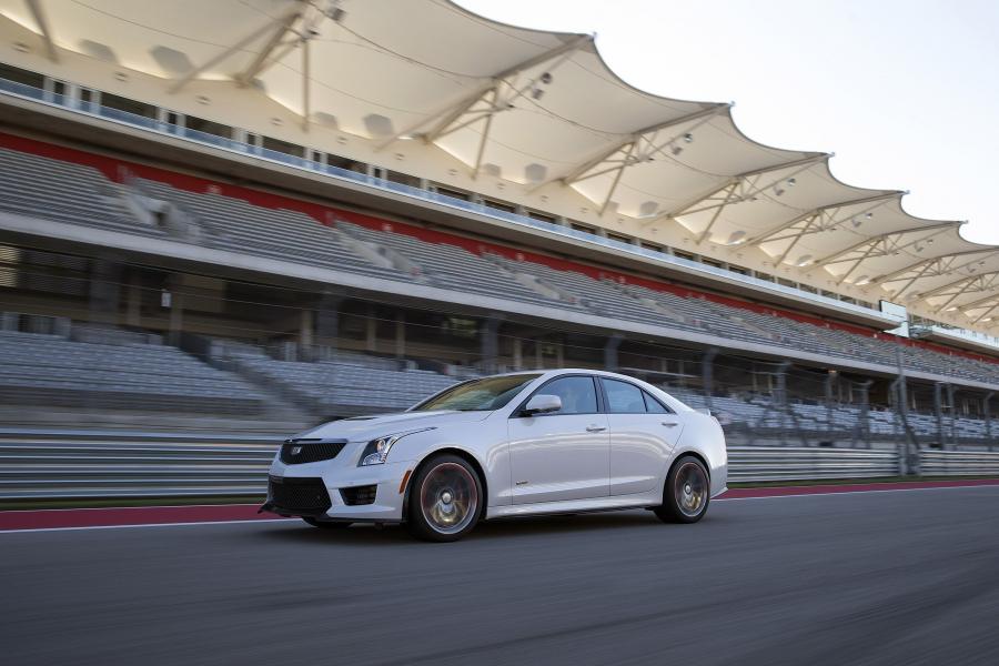  Cadillac ATS-V 2016 года  (NA) (фото 12 из 34)